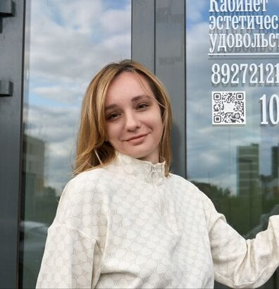 Анастасия — мастер студии «Золотые руки»